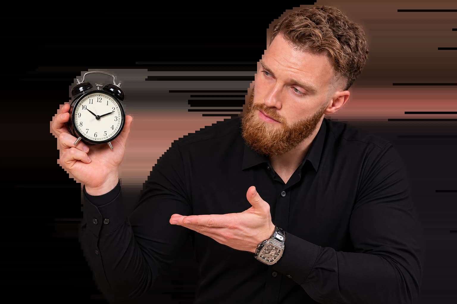 Edward Ostoin mit einem Wecker